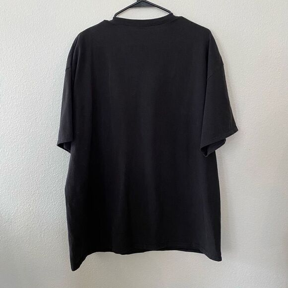 Big Chris Art Monsters Playing Poker Graphic T-Shirt - Picture 2 of 4